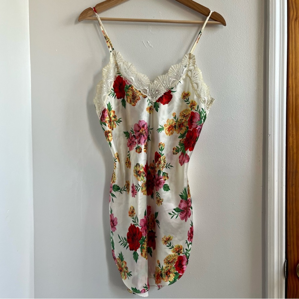 Victoria's Secret Cream Floral Chemise with Lace